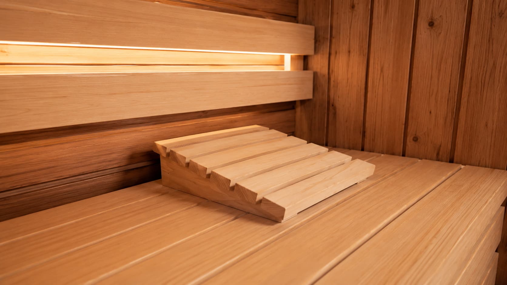 Contoured benches with LED lighting and aspen headrests (2 pcs.)